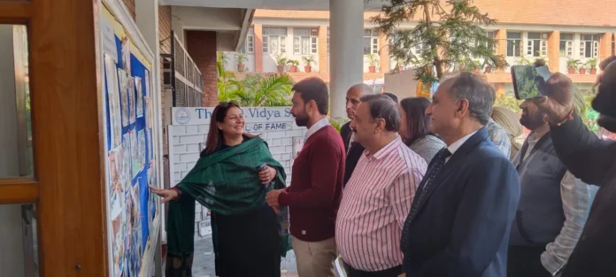 Ambala News : वेस्ट मैटेरियल से बने ग्रीन कैंपस को देखकर दंग रह गए डीसी पार्थ गुप्ता