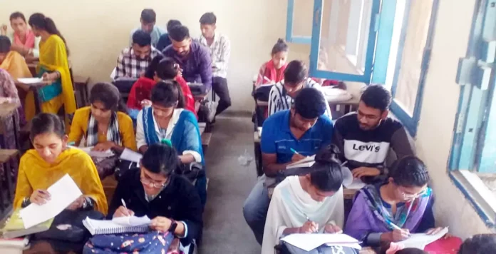 Quiz competition organized on road safety awareness, 312 students participated