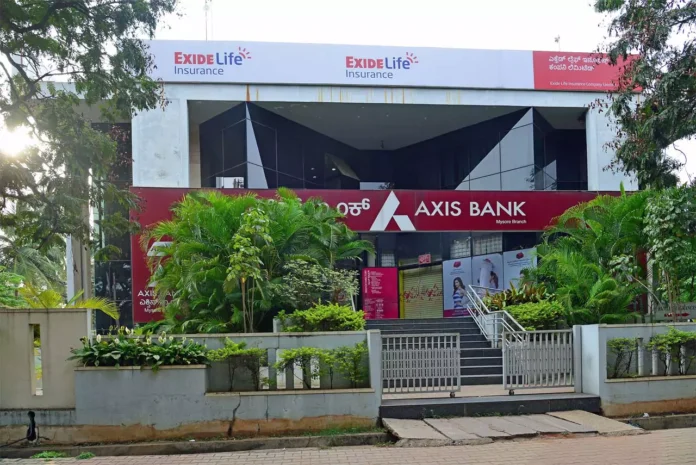 Axis Bank's special scheme to meet the financial needs of women ARISE Women’s Savings Account : महिलाओं की वित्तीय ज़रूरतों को पूरा करने के लिए एक्सिस बैंक की विशेष योजना