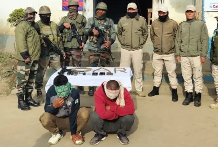 Manipur Crime: चुराचांदपुर जिले में दो संदिग्ध गिरफ्तार, हथियार का जखीरा बरामद