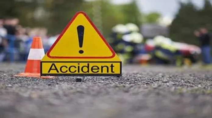 Karnataka Accident: उत्तर कन्नड़ और रायचूर दो सड़क हादसों में 14 लोगों की मौत 25 घायल