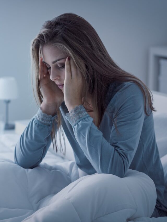 Yoga For Better Sleep : अनिद्रा से परेशान? इन 5 योग आसनों से होगी गहरी नींद!