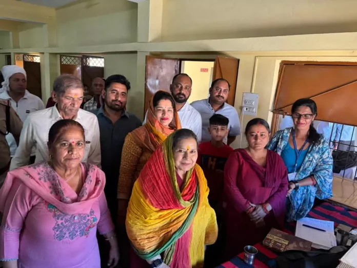 173 people got free medical facility in the medical and blood test camp held at Dharamshala Kotha Kalyan Parishad, Samlotha, Morni