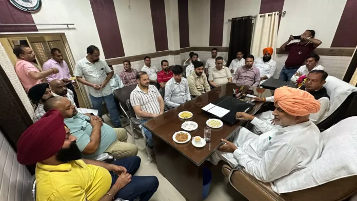 कृषि मंत्री ने नवनिर्वाचित चेयरमैन व पार्षदों के साथ की बैठक