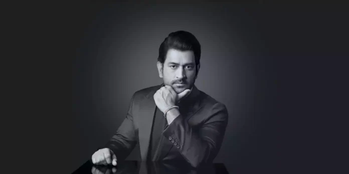 Celebrate Dhoni's legacy in IPL with Man of Platinum