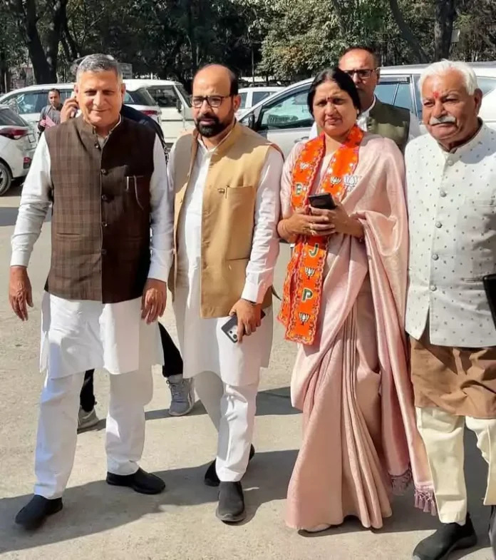 I express my heartfelt gratitude for the immense love and blessings I received from my family members of Yamuna Nagar district during the Municipal Corporation elections Kanwar Pal Gurjar नगर निगम चुनावों में जिला यमुनानगर के मेरे परिवारजनों से जो अपार स्नेह और आशीर्वाद मिला है, उसके लिए मैं हृदय से आभार व्यक्त करता हूं : कंवरपाल गुर्जर