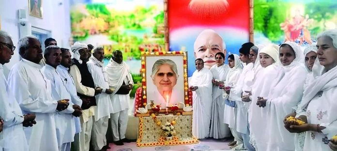 In fact, Dadi Janaki was the epitome of coolness and simplicity Neelam sister
