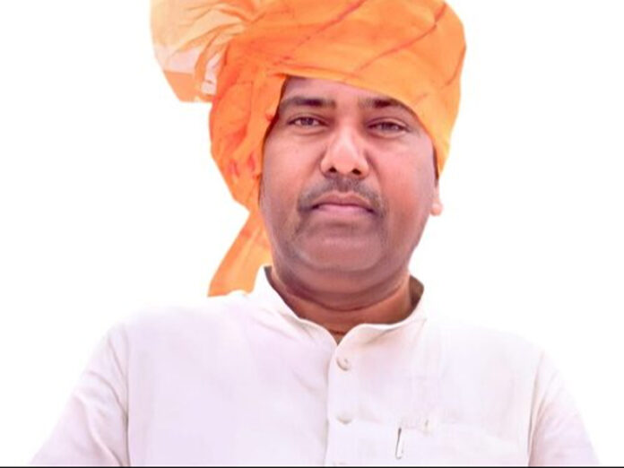 Hisar News : हरियाणा माटी कला बोर्ड के चेयरमैन का पैतृक गांव में अंतिम संस्कार