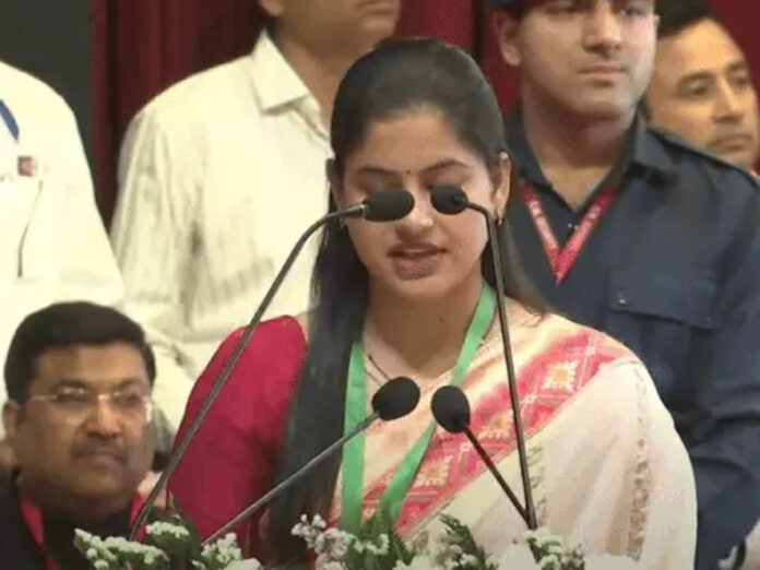 Haryana Mayor Oath Ceremony: हरियाणा के 10 मेयर, चेयरमैन व पार्षदों ने पद व गोपनीयता की शपथ ली