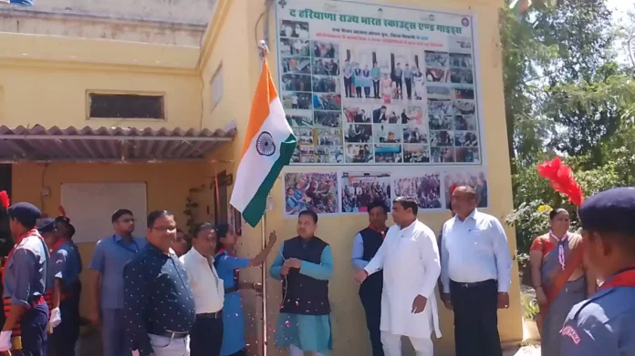 Bhiwani News : विधायक घनश्याम सर्राफ ने पौधारोपण, कार्यालय का निरीक्षण कर ली गतिविधियों की जानकारी