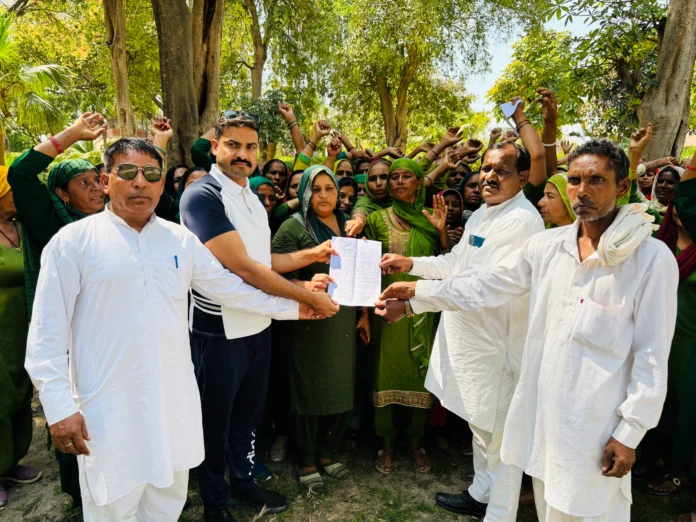 Jind News : मिड-डे मील वर्कर यूनियन ने नायब तहसीलदा को सौंपा ज्ञापन