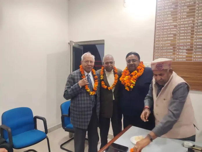 Nitin Goyal became the Principal and Rajendra Singhal became the General Secretary of Agrasen Public School