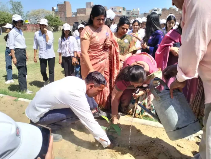 Bhiwani News : आदर्श महिला महाविद्यालय में सात दिवसीय विशेष एनएसएस शिविर का आयोजन