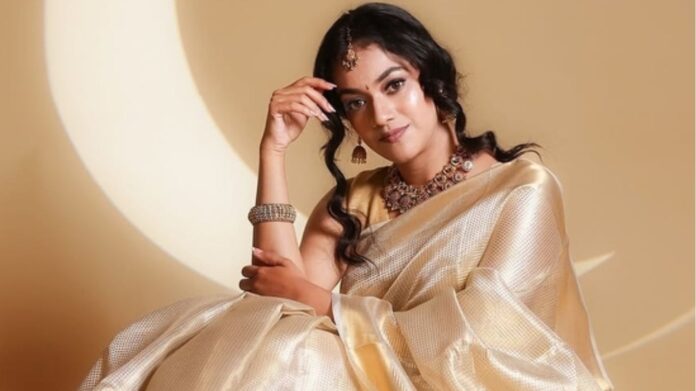 कौन हैं Shruti Narayanan? लीक वीडियो विवाद के बीच जानें उनके बारे में सब कुछ"