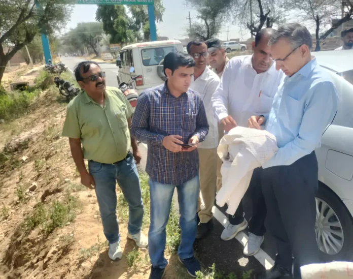 Bhiwani News : उपायुक्त ने खेतों में पहुंच की गिरदावरी की जांच पड़ताल