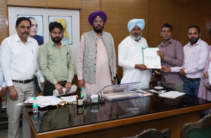 Punjab News Today : कैबिनेट सब-कमेटी ने कर्मचारी संगठनों के साथ की बैठक