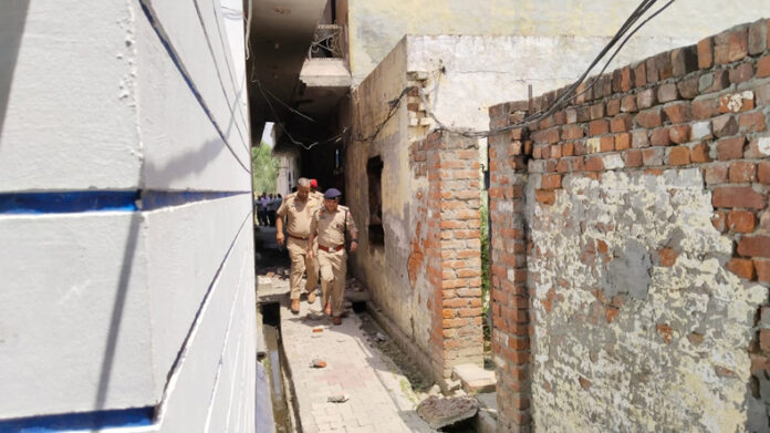 Jalandhar News : जालंधर में नशा तस्करों पर पुलिस की कार्रवाई