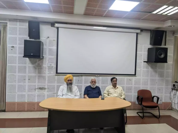 36515 metric tonnes of wheat was purchased and 12101 metric tonnes of wheat was lifted in the mandis of the district