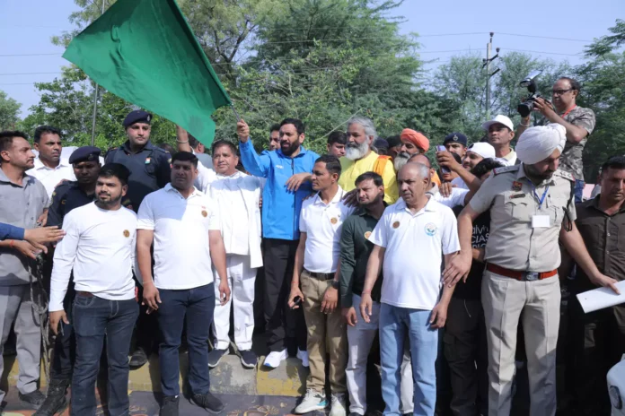 Bhiwani News : युवा जागृति एवं जनकल्याण मिशन ट्रस्ट द्वारा 9 दिवसीय नशा मुक्त संकल्प यात्रा का हुआ आगाज