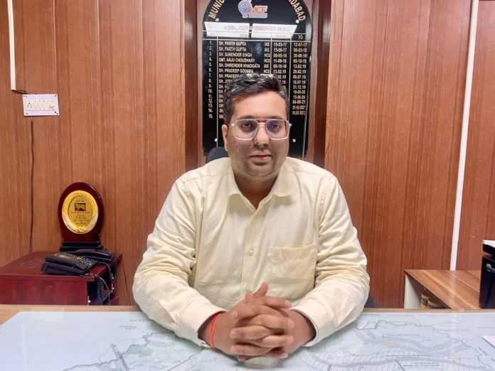 Fairdabad News : 1 जेडटीओ और 4 इंस्पेक्टर और 10 क्लर्कों पर कार्रवाई