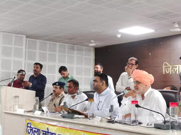 Broken roads in the state will be repaired by June 15 Agriculture Minister, Minister resolved 6 cases in the meeting of Grievance Redressal Committee Broken roads in the state will be repaired by June 15 Agriculture Minister, Minister resolved 6 cases in the meeting of Grievance Redressal Committee