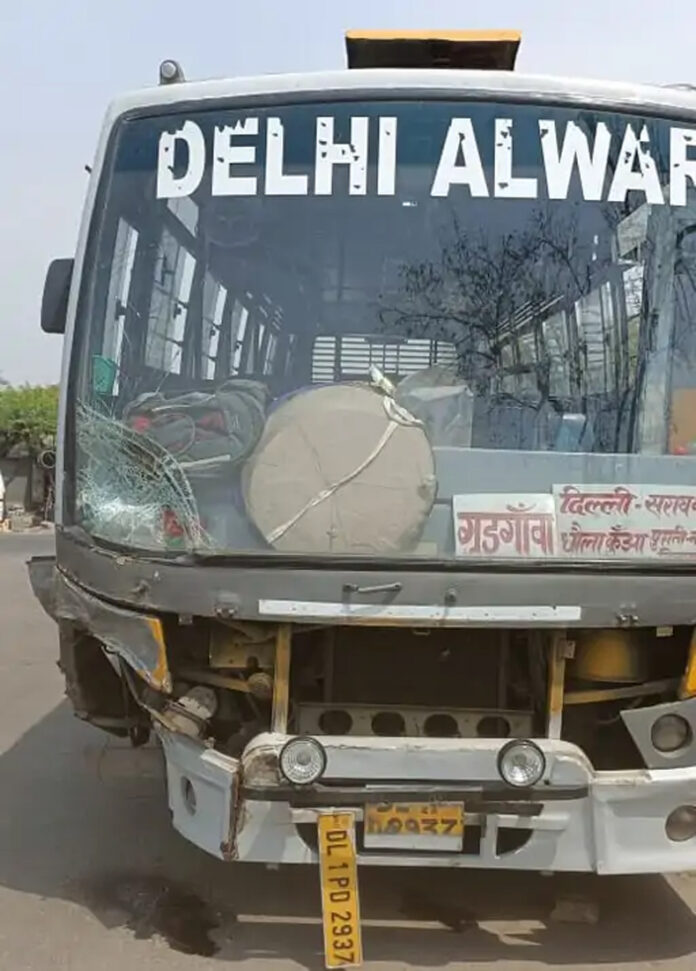 Nuh News: नूंह में राजस्थान रोडवेज बस ने आॅटो को मारी टक्कर, ड्राइवर और महिला की मौके पर मौत