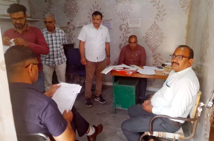 Jind News : हरियाणा अनुसूचित जाती वित्त एवं वकास निगम कार्यालय पर सीएम फ्लाइंग ने दी दबिश