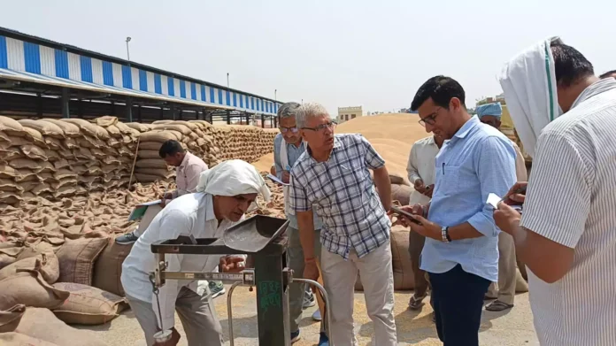 Jind News : अनाज मंडी जुलाना में पहुंची सीएम फ्लाइंग