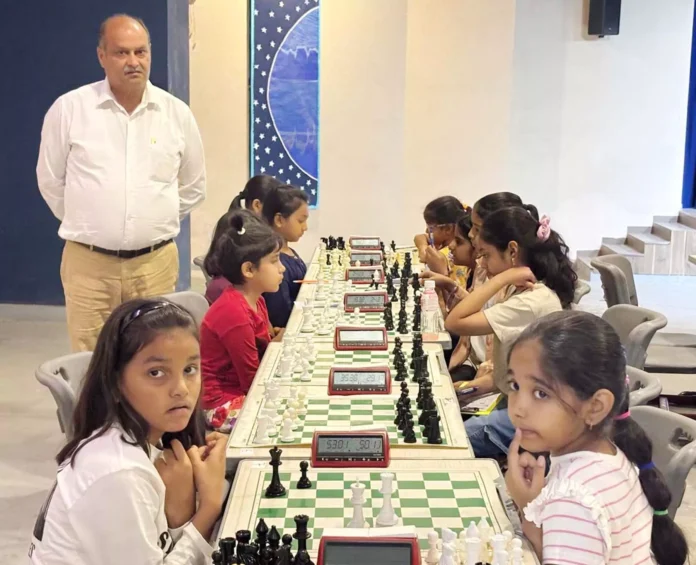 Chess players of age group 11 and 17 played the game of checkmate