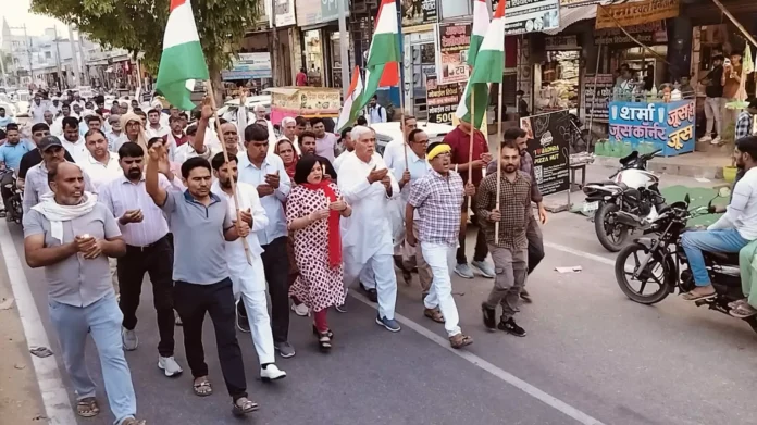 Congress took out a candle march in the town in support of the Pahalgam martyrs
