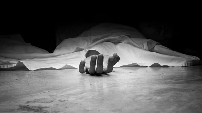 Mahendragarh News : महेंद्रगढ़ में मां बेटी को ट्रेन के आगे फेंककर खुद कुएं में कूदी