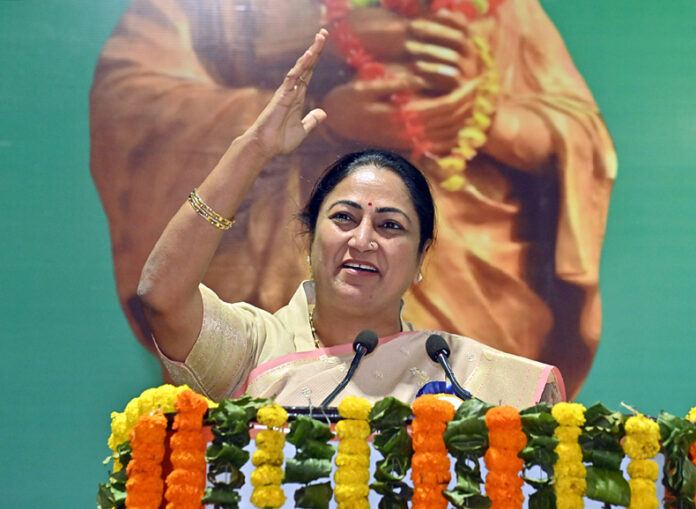 Delhi News : दिल्ली में ट्रिपल इंजन सरकार करेगी विकास : सीएम