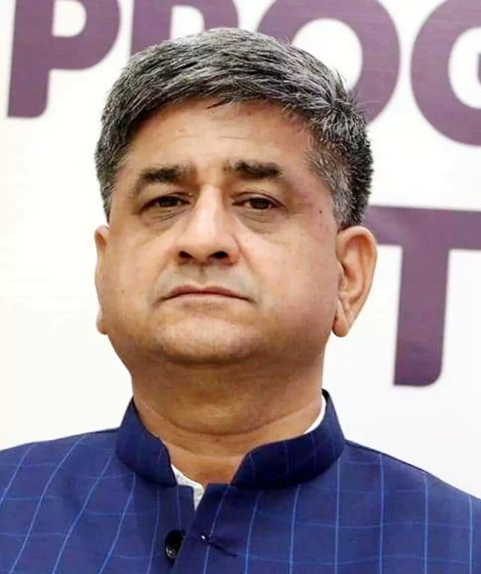Gurugram News : विविधता लाकर निर्यात बाजार को मजबूत करना होगा : दीपक मैनी