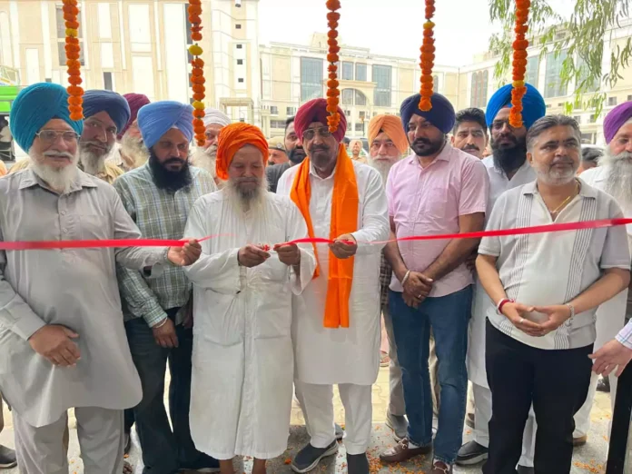 MLA Randhawa inaugurated the bus queue shelter outside Gurdwara Nabha Sahib