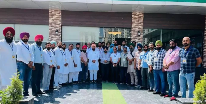 MLA Randhawa joined the party presidents in the executive meeting held in Ludhiana