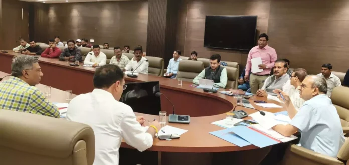 Gurugram News : नगर निगम के लेखा अधिकारी व संबंधित कर्मचारी को निगमायुक्त का अल्टीमेटम
