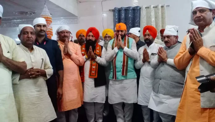 Opposition parties are also quietly praising the policies of Prime Minister Narendra Modi from home Nayab Singh Saini