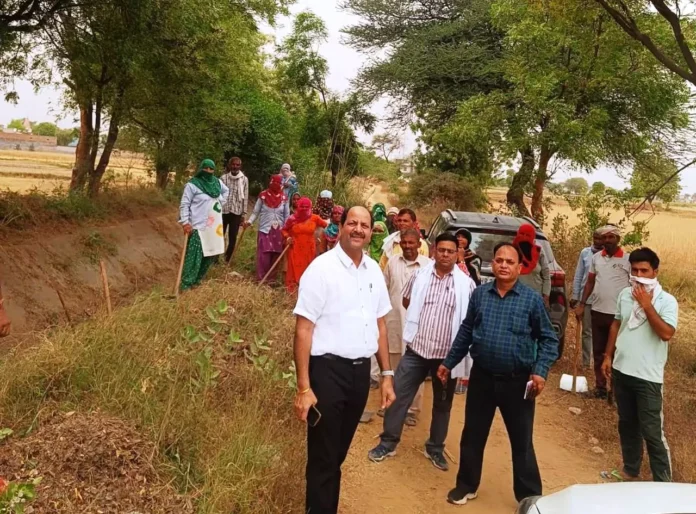 People should get benefits of MNREGA scheme Dr. Abir