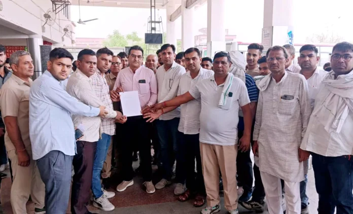 Jind News : रोडवेज कर्मचारियों ने मांगों को लेकर प्रदर्शन किया