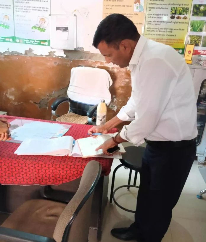 SDM Surendra Singh conducted a surprise inspection of Bikaner, Gangaicha Ahir and Lisana schools