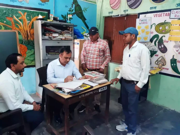 एसडीम ने प्राइमरी स्कूल व आंगनबाड़ी केंद्र का किया औचक निरीक्षण
