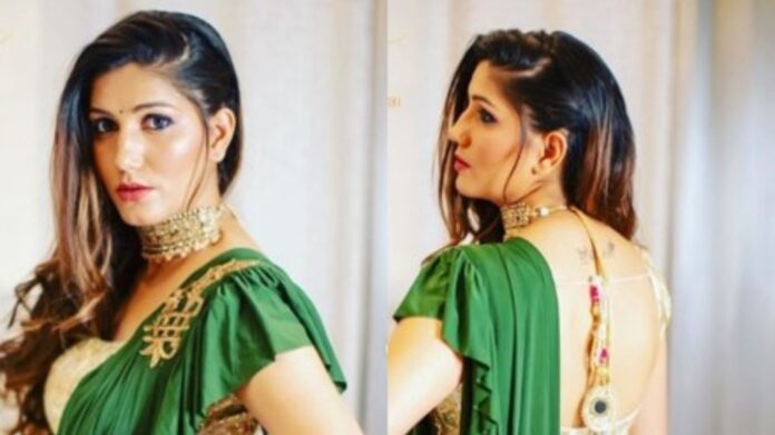 Sapna Choudhary Viral Dance: तेरी आंखों का काजल’ पर सपना के कातिलाना मूव्स, हरियाणवी डांस ने मचा दी सनसनी