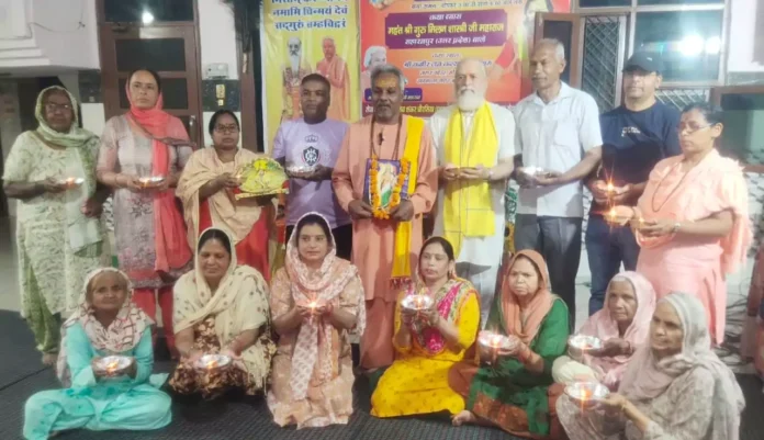 The soil of this country is sandalwood, this village is a sacred land.... Tribute paid to the people martyred in Pahalgaon