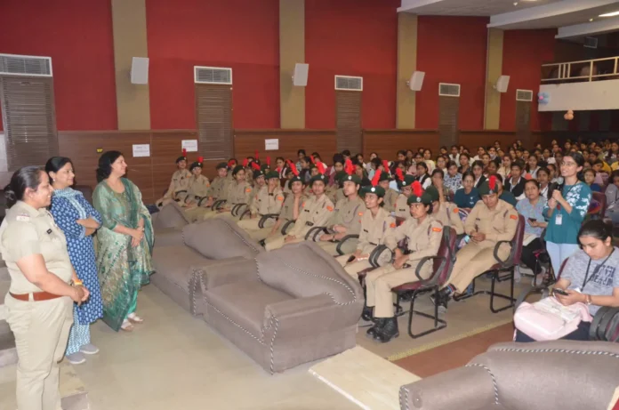 अपराध पर अंकुश के लिए पुलिस सहायता के साथ स्वयं जागरूक होना भी जरूरीः नीलम