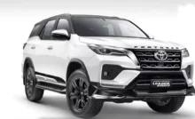 Toyota Fortuner जबरदस्त परफॉरमेंस के साथ शानदार लुक्स, देखें कीमत 