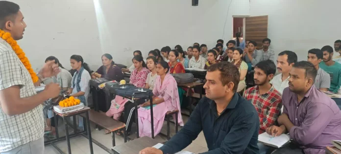 सफलता के लिए जी तोड़ मेहनत करना ही एक मात्र विकल्प : कौशिक