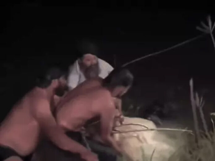 Kurukshetra News: कुरुक्षेत्र में तूफान में उड़कर नहर में गिरा व्यक्ति, 12 किलोमीटर बहने के बाद निकाला Kurukshetra News: कुरुक्षेत्र में तूफान में उड़कर नहर में गिरा व्यक्ति, 12 किलोमीटर बहने के बाद निकाला