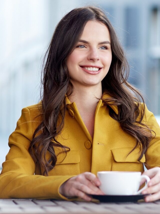 intelligent Women: समझदार औरतों की ये 5 आदतें बनाती हैं उन्हें सबसे खास