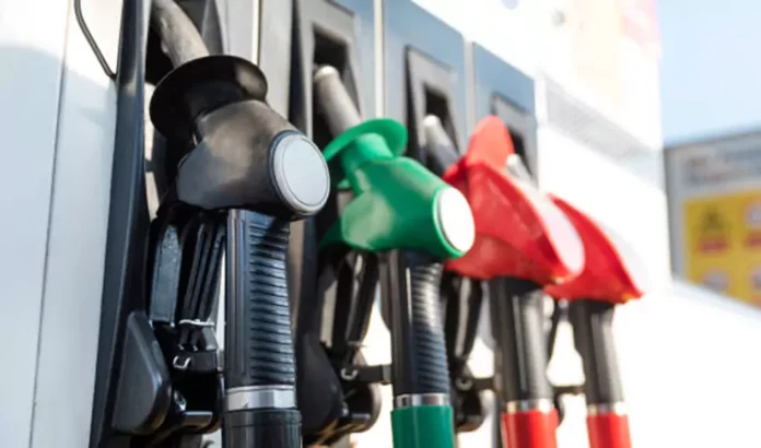 Diesel Price Hiked by ₹2 : डीजल की कीमतों में हुई बढ़ोतरी , जाने अपडेट