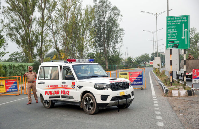 Punjab Breaking News : घर लौट रहे लोग लेकिन दहशत बरकरार